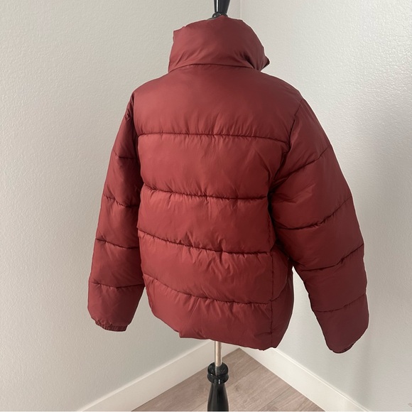 New Urban Outfitters Burgundy Lightweight puffer Jacket - Picture 4 of 14